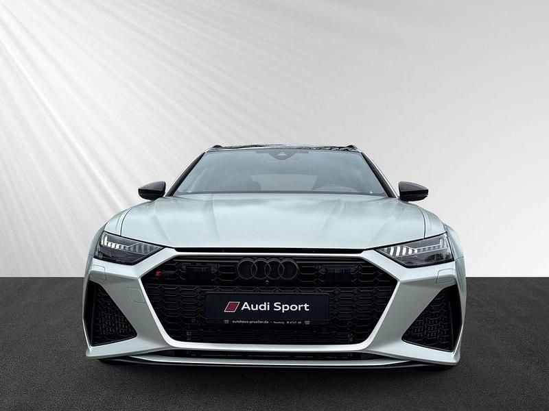 Second-hand Audi RS6 Performance 630 CP (463 kW) 2025 Argintiu Break