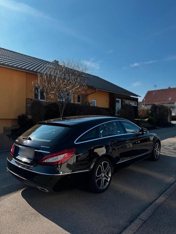 Gebraucht Mercedes CLS350 258 PS (189 kW) 2015 Schwarz Kombi
