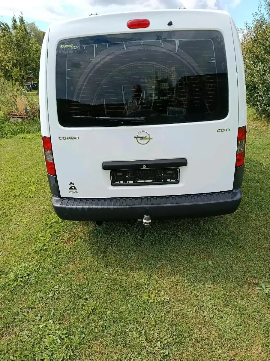 Używany Opel Combo 75 KM (55 kW) 2007 Minivan