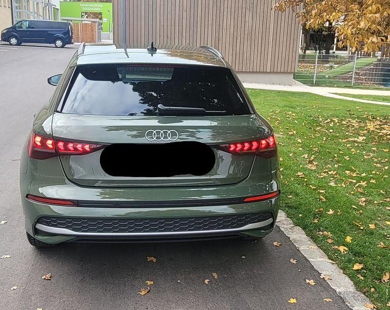 Gebraucht Audi A3 Ambiente 204 PS (150 kW) 2025 Grün Limousine