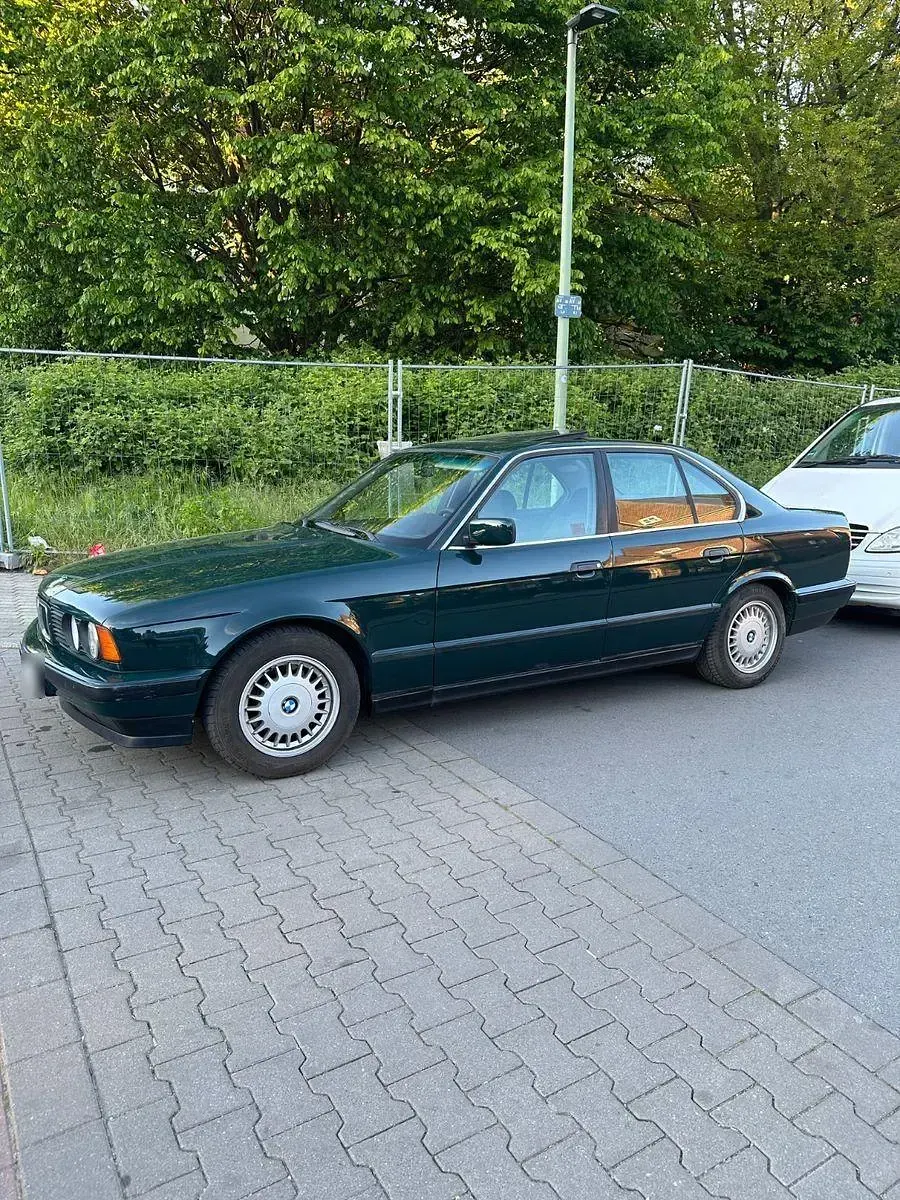 Second-hand BMW 525 143 CP (105 kW) 1991 Verde Break
