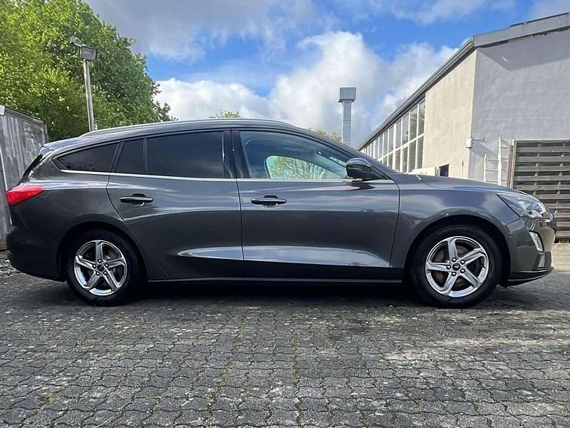 Gebraucht Ford Focus Titanium 125 PS (91 kW) 2020 Magneticgrau (metallic) Kombi