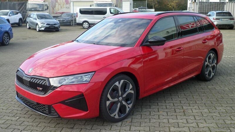Rot Gebraucht 2024 Skoda Octavia RS Kombi | 41.990 € (Fairer Preis) - Bild 1/4