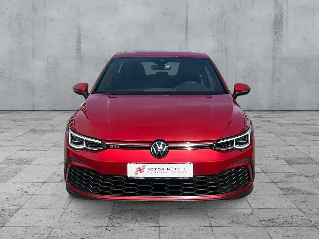 Gebraucht VW Golf VIII GTI 245 PS (180 kW) 2024 Kings red metallic Limousine
