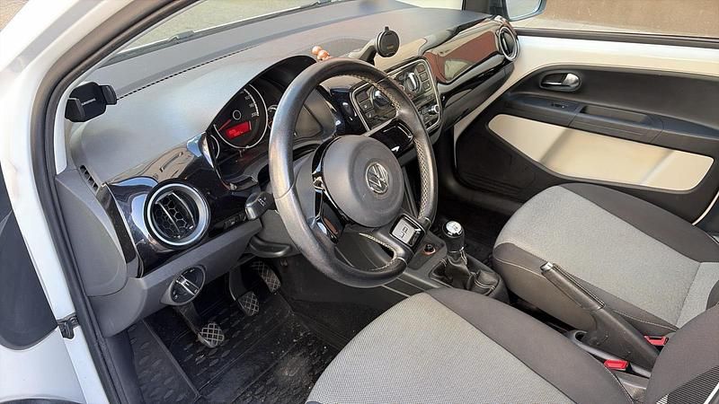 Second-hand VW up! 60 CP (44 kW) 2013 Alb Hatchback