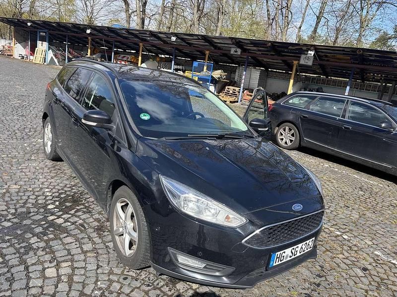 Gebraucht Ford Focus Business Edition 120 PS (88 kW) 2016 Kombi