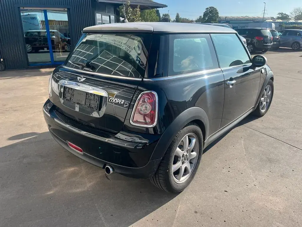 Gebraucht Mini Cooper 109 PS (80 kW) 2011 Schwarz Kleinwagen