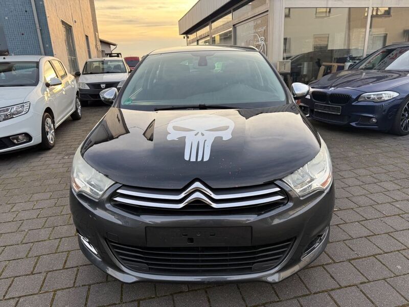Gebraucht Citroën C4 SELECTION 114 PS (83 kW) 2013 Grau Limousine