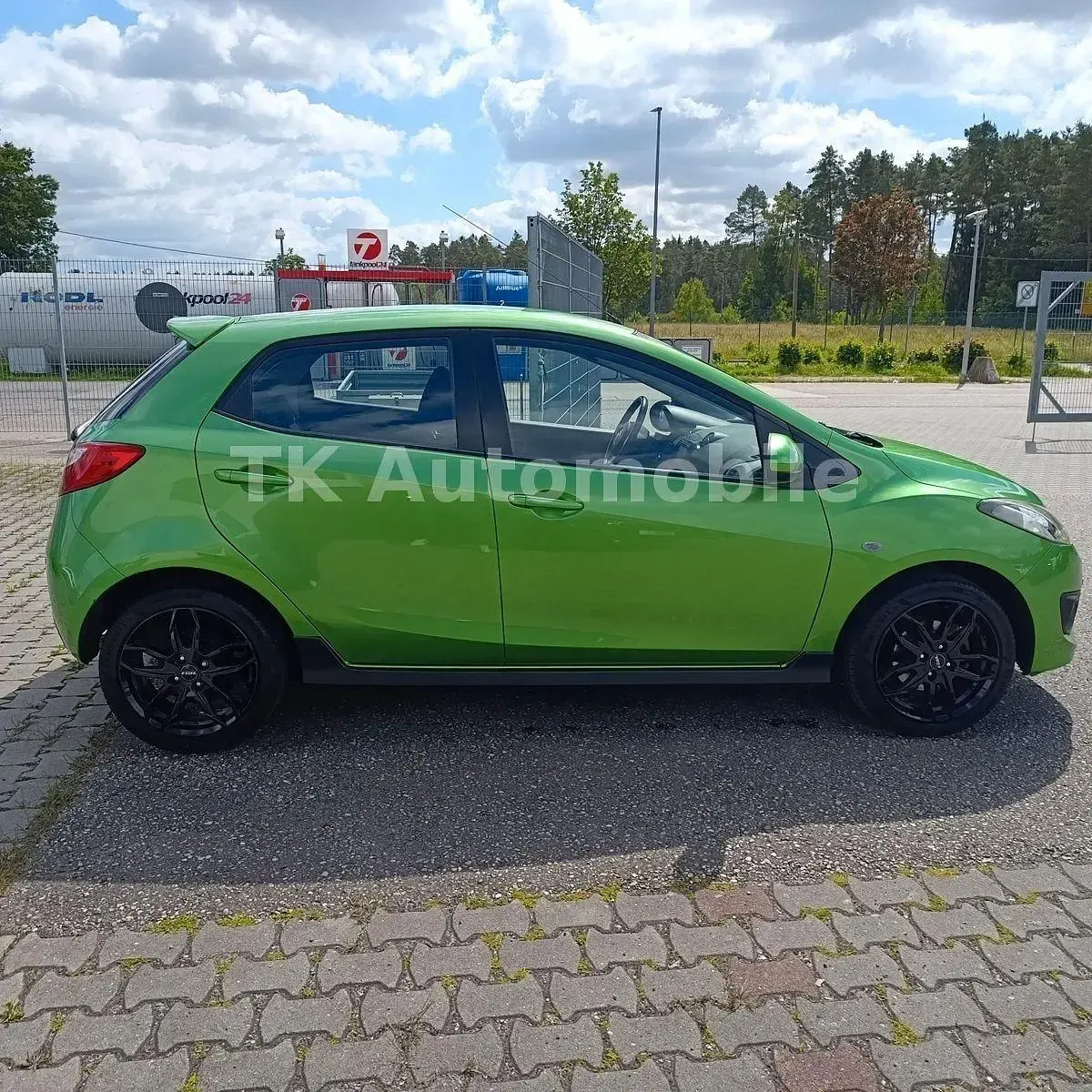 Gebraucht Mazda 2 Dynamic 103 PS (75 kW) 2010 Grün Kleinwagen