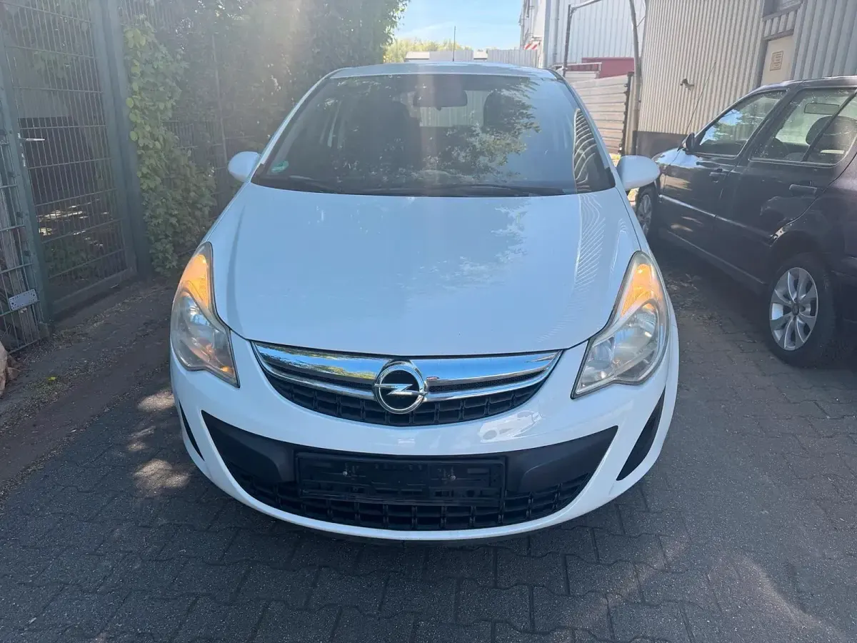 Gebraucht Opel Corsa Eco 75 PS (55 kW) 2012 Weiß Kleinwagen