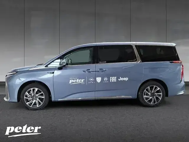 Gebraucht Maxus MIFA 9 180 kW (245 PS) 2024 Blau Van / Kleinbus