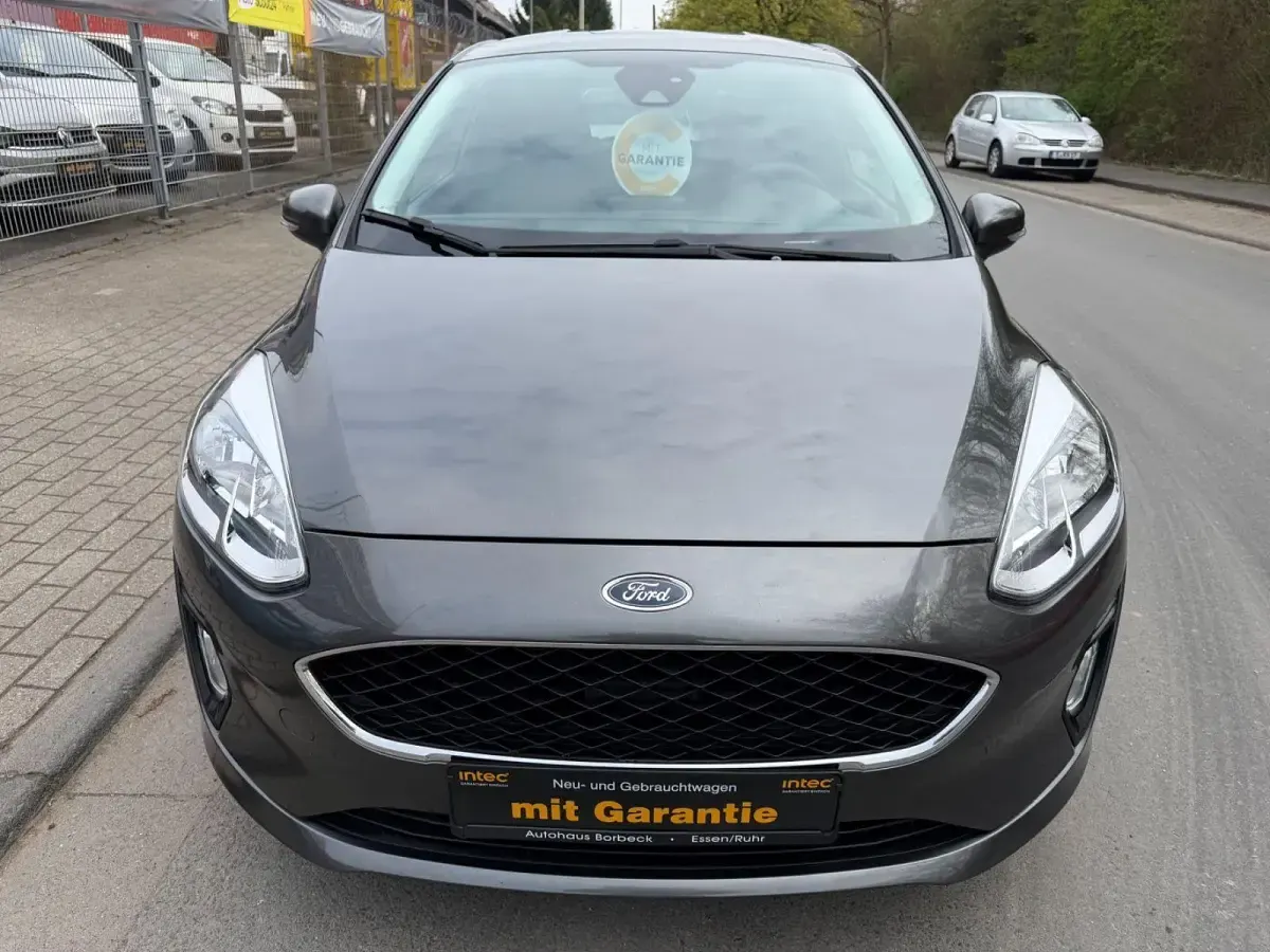Gebraucht Ford Fiesta 71 PS (52 kW) 2018 Grau Kleinwagen