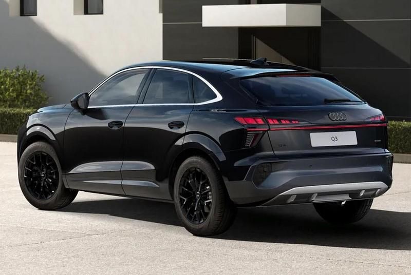 Neu Audi Q3 Ambiente 204 PS (150 kW) 2026 Mythosschwarz metallic SUV