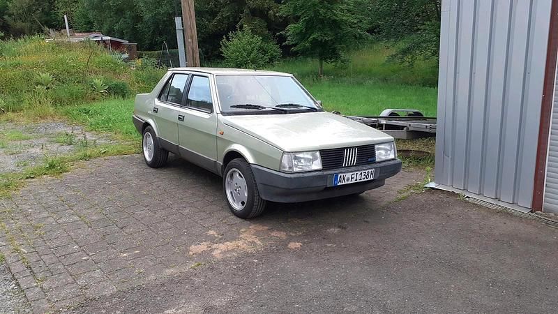 Grün Gebraucht 1985 Fiat Regata Limousine | 5.500 € - Bild 1/1
