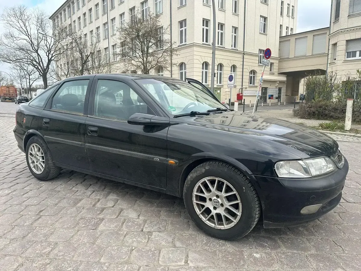 Gebraucht Opel Vectra 75 PS (55 kW) 1999 Schwarz Limousine