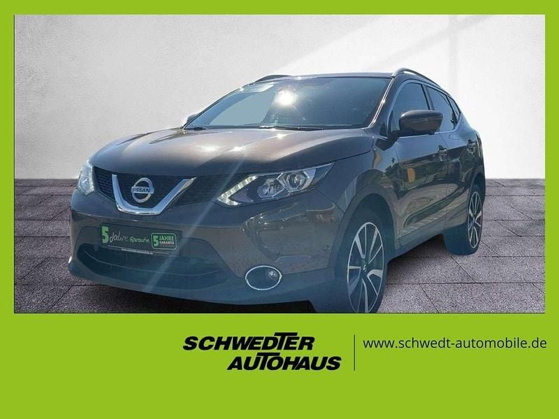Brown metalic Gebraucht 2015 Nissan Qashqai 360º SUV | 10.790 € (Superpreis) - Bild 1/4