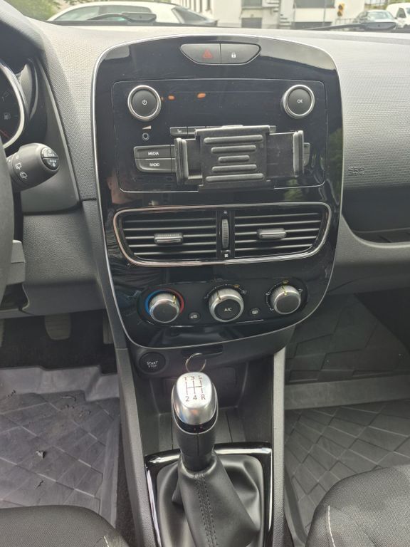 Schwarz Gebraucht 2019 Renault Clio IV Intens Limousine | 7.200 € (Superpreis) - Bild 1/4