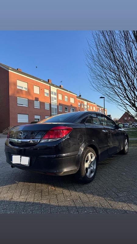 Gebraucht Opel Astra Cabriolet 140 PS (102 kW) 2006 Schwarz Cabrio