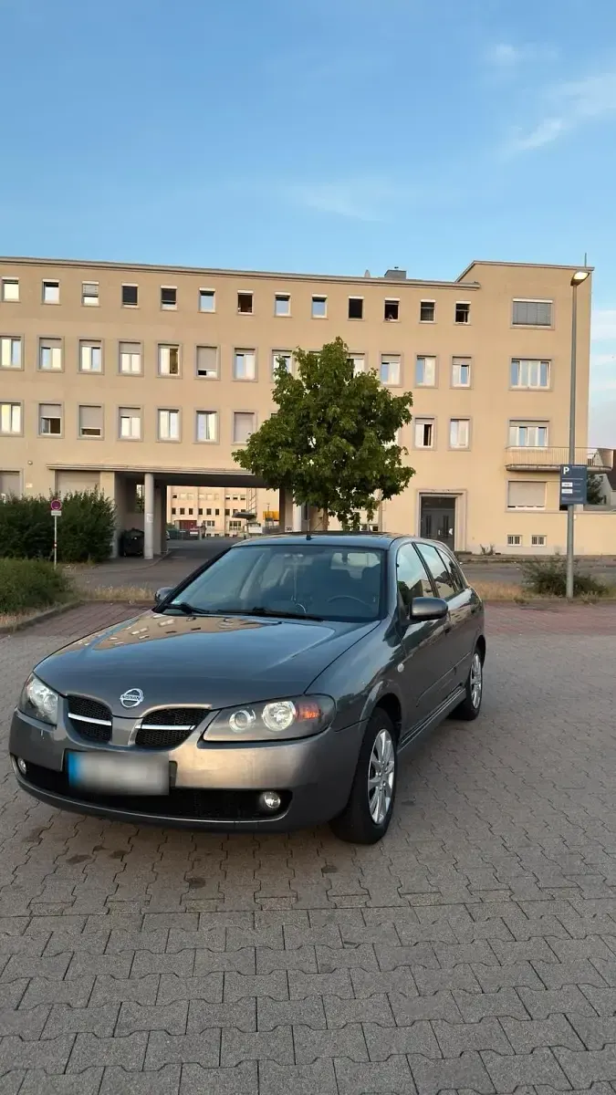 Gebraucht Nissan Almera 98 PS (72 kW) 2005 Grau Kleinwagen