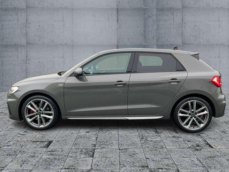 Gebraucht Audi A1 S-Line 110 PS (80 kW) 2023 Chronosgrau metallic Limousine