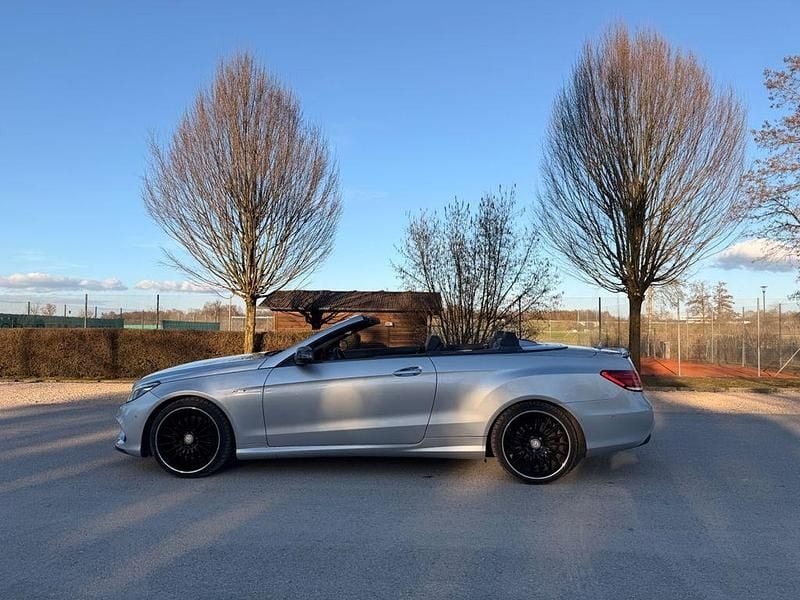 Gebraucht Mercedes E400 AMG line 333 PS (244 kW) 2014 Silber Cabrio