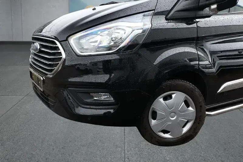 Gebraucht Ford Transit Custom 131 PS (96 kW) 2023 Schwarz Van / Kleinbus