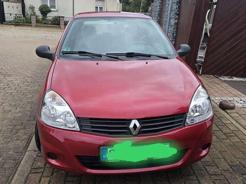 Gebraucht Renault Clio II Authentique 58 PS (42 kW) 2009 Rot Limousine