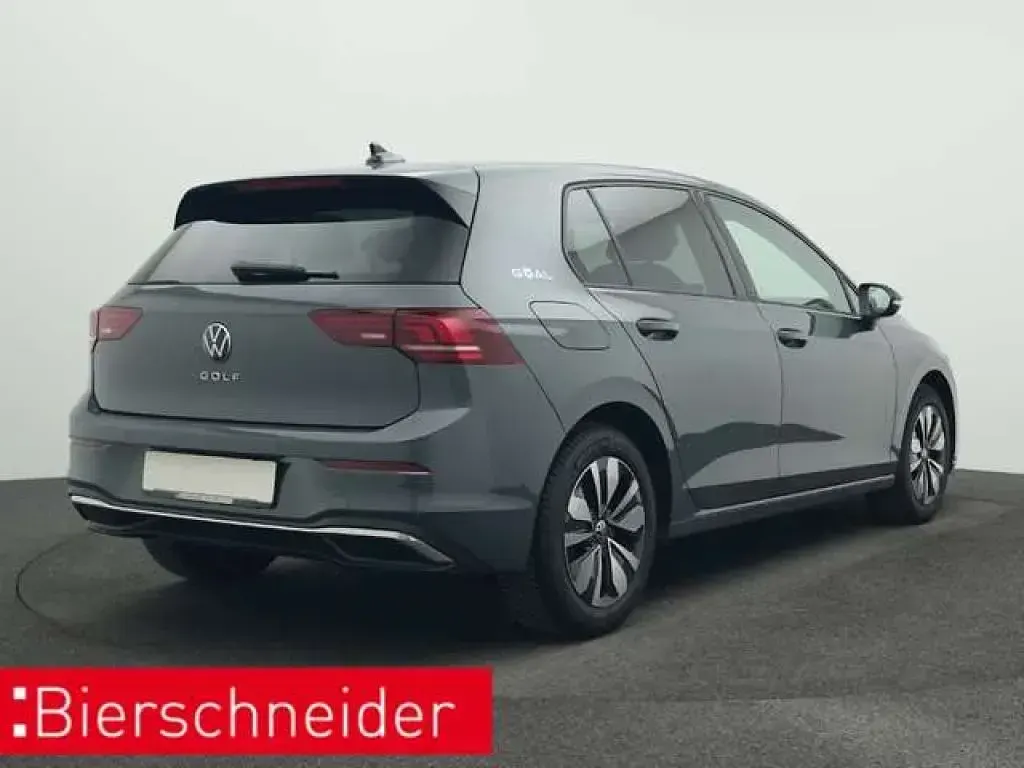 Gebraucht VW Golf VIII Goal 150 PS (110 kW) 2025 Grau Limousine
