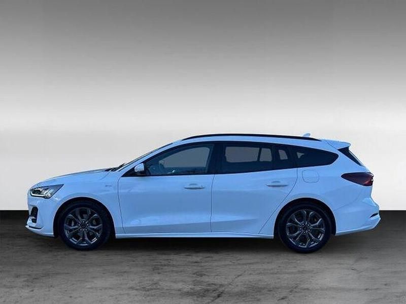 Gebraucht Ford Focus ST-Line 125 PS (91 kW) 2024 Weiß Limousine