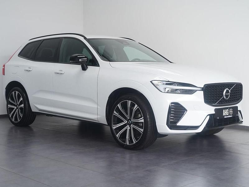 Gebraucht Volvo XC60 R-Design 197 PS (144 kW) 2022 Weiß SUV