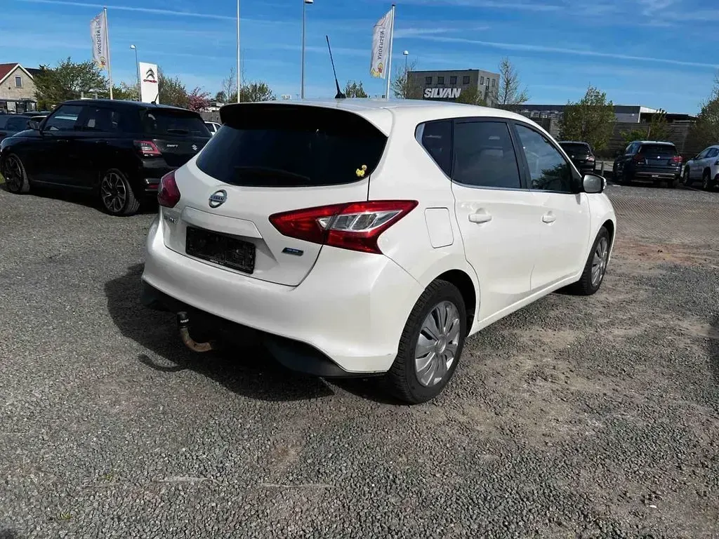 Gebraucht Nissan Pulsar Tekna 110 PS (80 kW) 2015 Weiß Kleinwagen