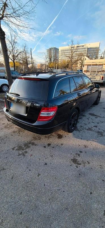 Gebraucht Mercedes C220 170 PS (125 kW) 2010 Schwarz Kombi