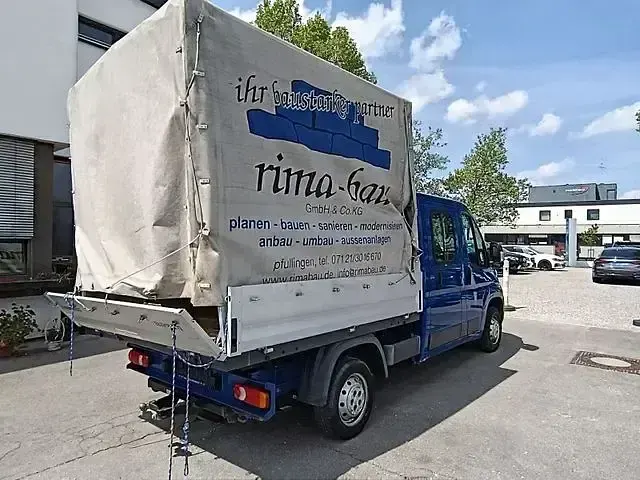 Gebraucht Peugeot Boxer 110 PS (80 kW) 2017 Blau (bleu line) Van