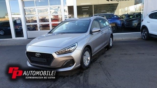 Weiß Gebraucht 2019 Hyundai i30 Kombi | 18.990 € (Fairer Preis) - Bild 1/4