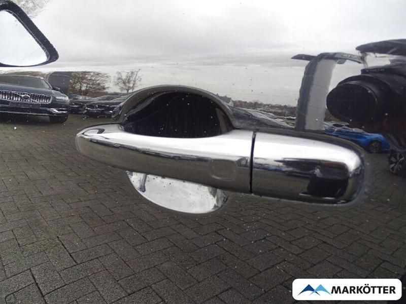 Gebraucht Volvo V60 CC Summum 190 PS (139 kW) 2016 Schwarz Kombi