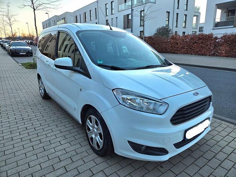 Gebraucht Ford Tourneo 76 PS (55 kW) 2014 Weiß Van / Kleinbus