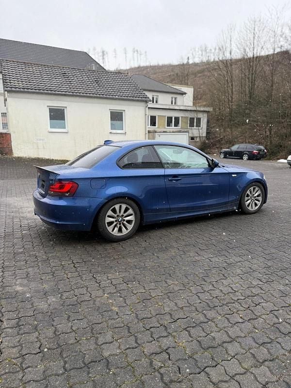 Gebraucht BMW 120 Coupé Performance 177 PS (130 kW) 2009 Blau Coupé