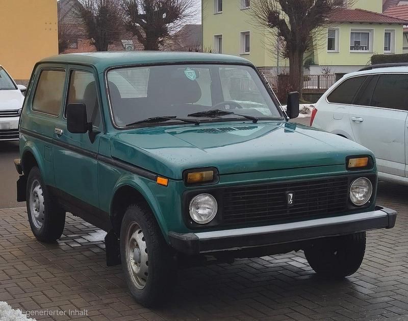 Second-hand Lada niva 80 CP (58 kW) 2006 Verde SUV