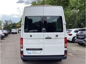 Gebraucht VW Crafter 140 PS (102 kW) 2024 Weiß (b4 candyweiß) Van