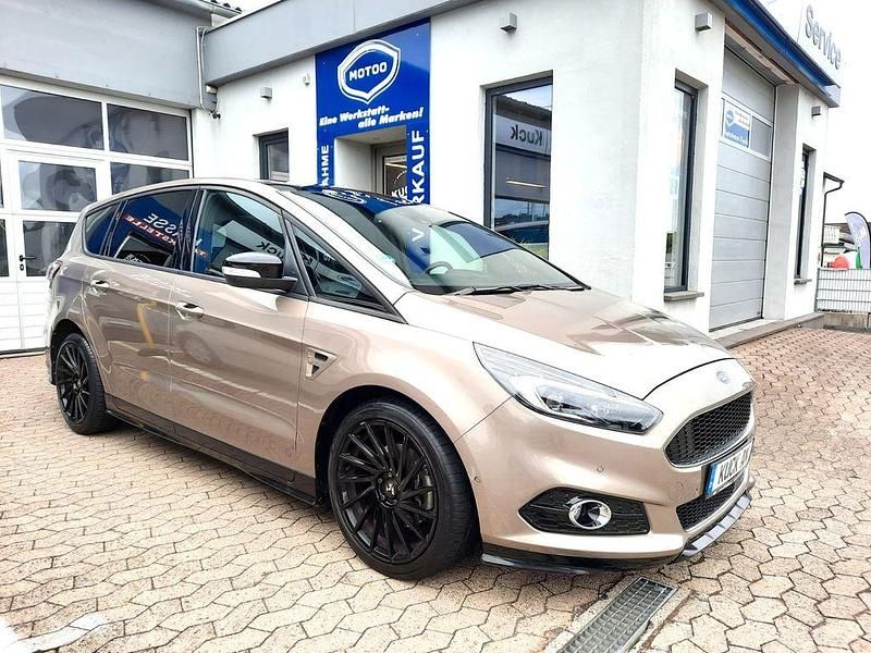 Silber Gebraucht 2019 Ford S-MAX ST-Line Van / Kleinbus | 19.850 € (Fairer Preis) - Bild 1/4