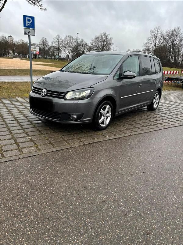 Gebraucht VW Touran 140 PS (102 kW) 2013 Grau Van / Kleinbus