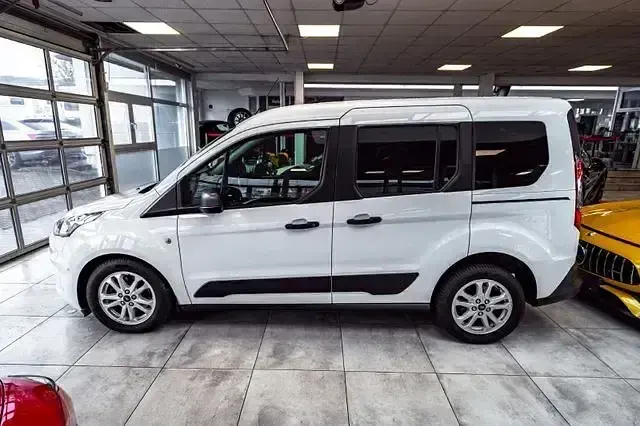 Gebraucht Ford Tourneo Connect 120 PS (88 kW) 2019 Weiß Van / Kleinbus