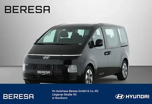 Gebraucht Hyundai Staria Trend 225 PS (165 kW) 2024 Abyss black Van / Kleinbus