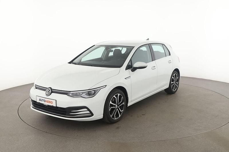 Weiß Gebraucht 2020 VW Golf VIII Style Limousine | 21.480 € (Guter Preis) - Bild 1/3