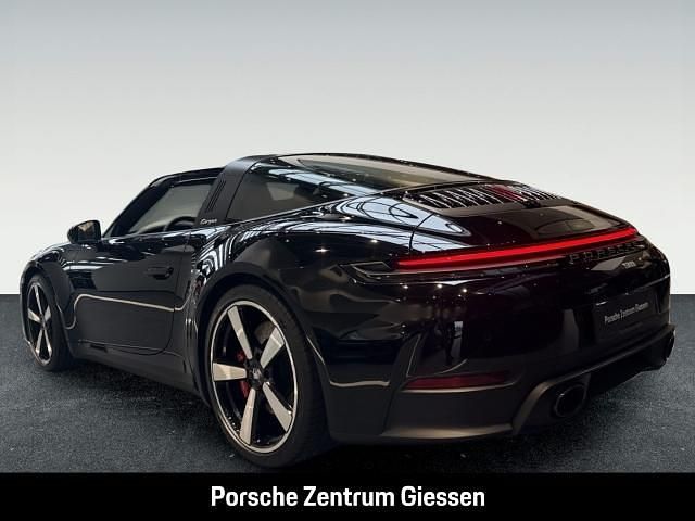 Neu Porsche 992 480 PS (353 kW) 2026 Schwarz Coupé
