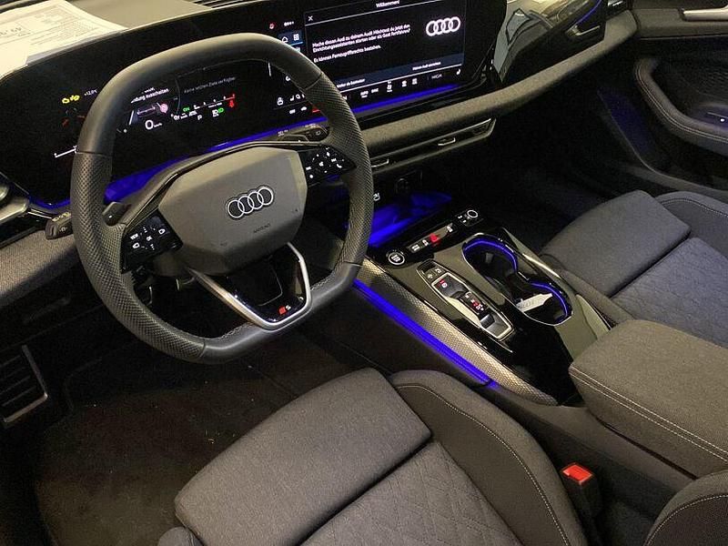 Gebraucht Audi A5 S-line plus 204 PS (150 kW) 2025 Grau Kombi