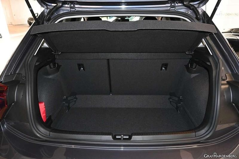 Gebraucht VW Polo Style 95 PS (69 kW) 2025 Rauchgrau metallic Kleinwagen