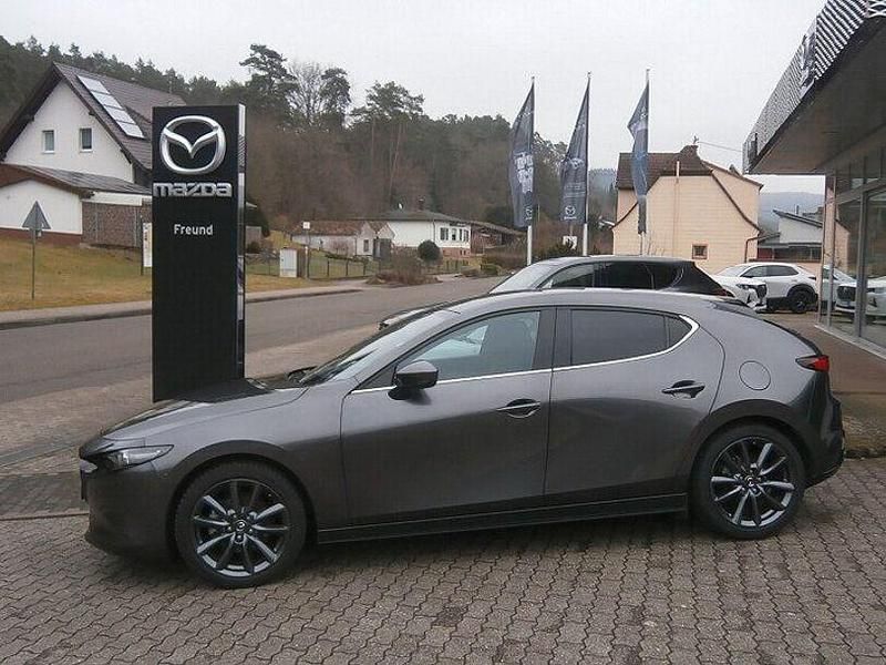 Gebraucht Mazda 3 Exclusive-Line 140 PS (102 kW) 2025 Machine gray Limousine