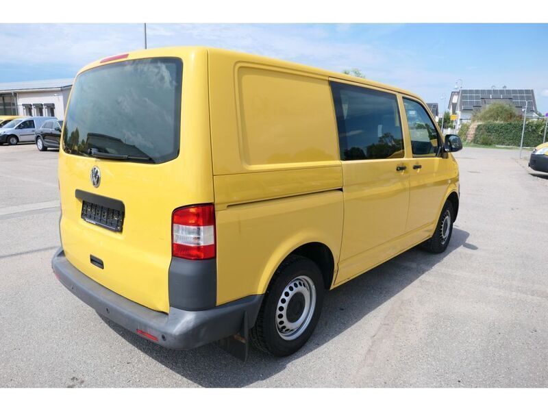 Gebraucht VW T5 84 PS (61 kW) 2011 Ginstergelb r1032 Van