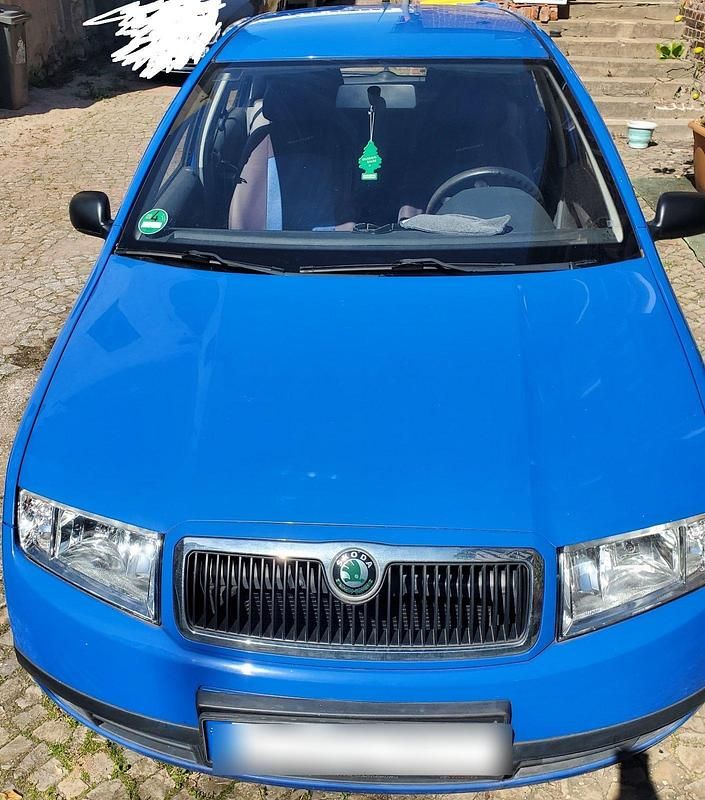 Blau Gebraucht 2004 Skoda Fabia Kleinwagen | 850 € (Superpreis) - Bild 1/4